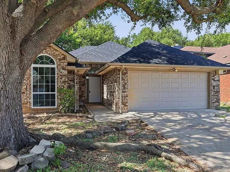 8812 Sabinas Trl — Photo 41