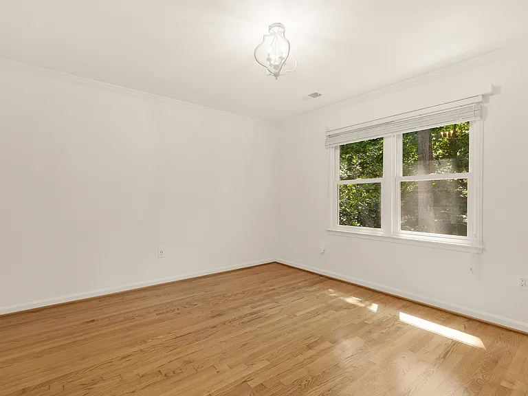 1318 Round Oak Ct — Photo 38