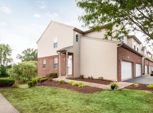 16535 W Willow Walk Dr, Lockport, IL 60441