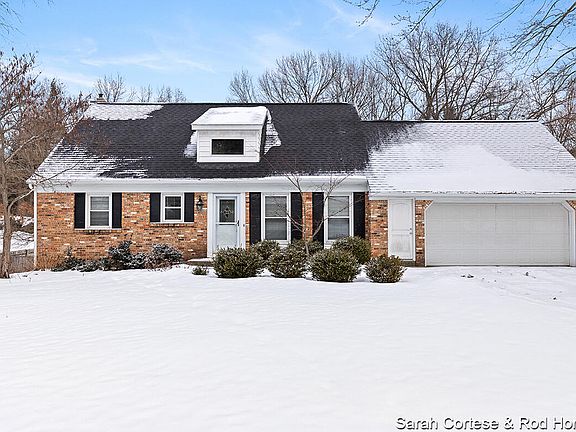 3rd image of 3148 Woodsboro Dr NE