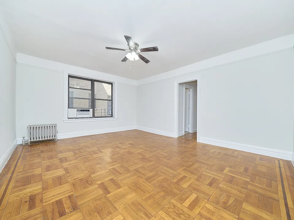 56 Bennett Ave #5F