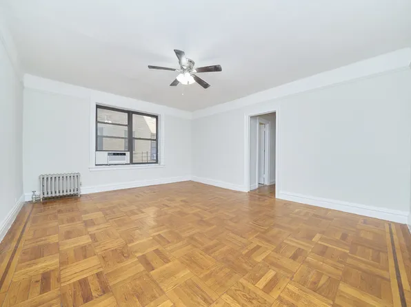 56 Bennett Avenue image 1 of 7
