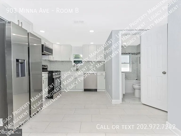 903 Minna Ave #B — Photo 9
