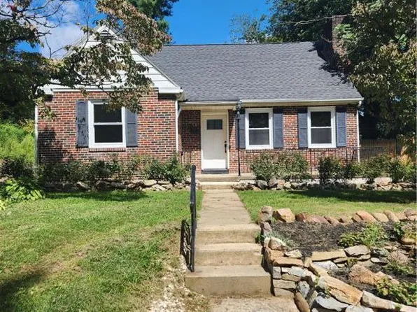 614 Pine St, Catasauqua, PA 18032