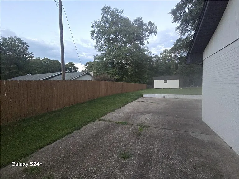 1670 Christian Cir — Photo 26