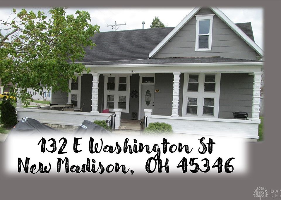 1st image of 132 E Washington St
