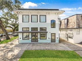 2600 Ursulines Ave, New Orleans, LA
