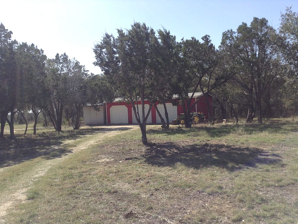 2nd image of 601 Pioneer Trl
