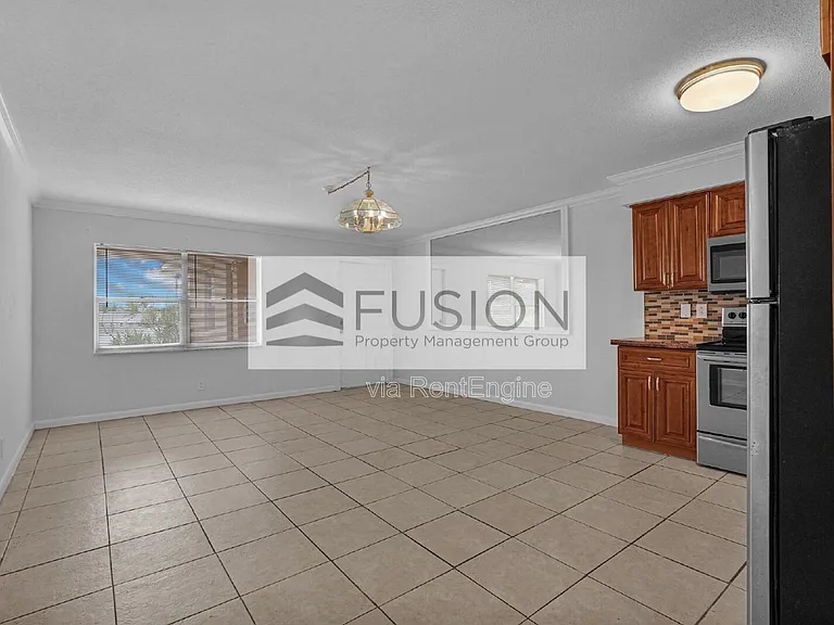 700 Atlantic Shores Blvd #8 — Photo 8
