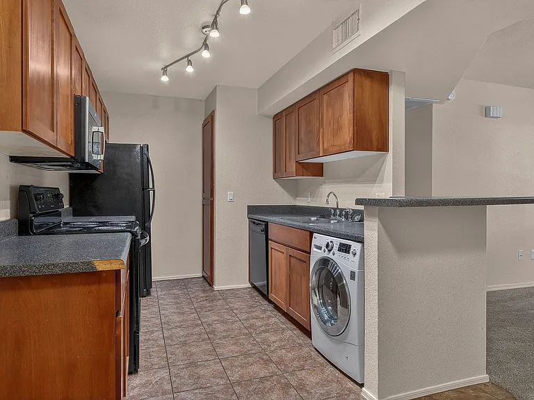 1385 W University Ave #11-186 — Photo 8