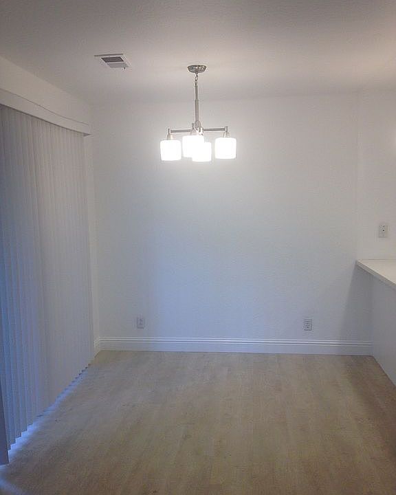 Eating area, new floors