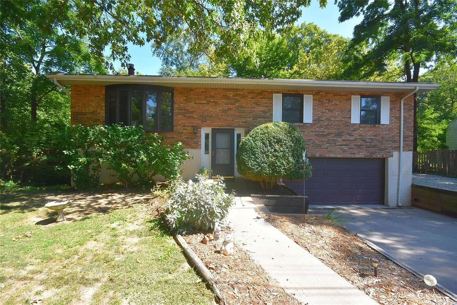 1 Locust Dr photo 1