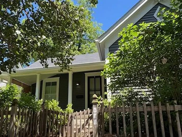 630 Woodward Ave SE — Photo 3