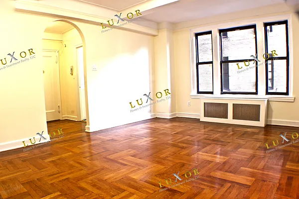 Rented by Luxor Homes & Investment Realty | media 33