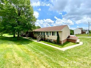 51 W Clearview Dr APT B, Shrewsbury, PA 17361