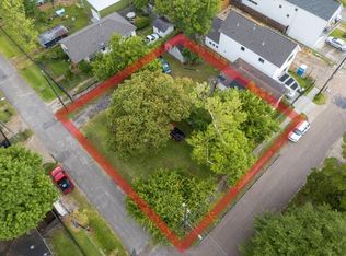 1215 Northwood St, Houston, TX 77009