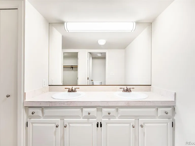 1551 Larimer St #2203 — Photo 21