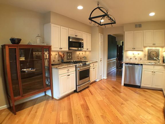 5th image of 2129 Kings Mill Ct