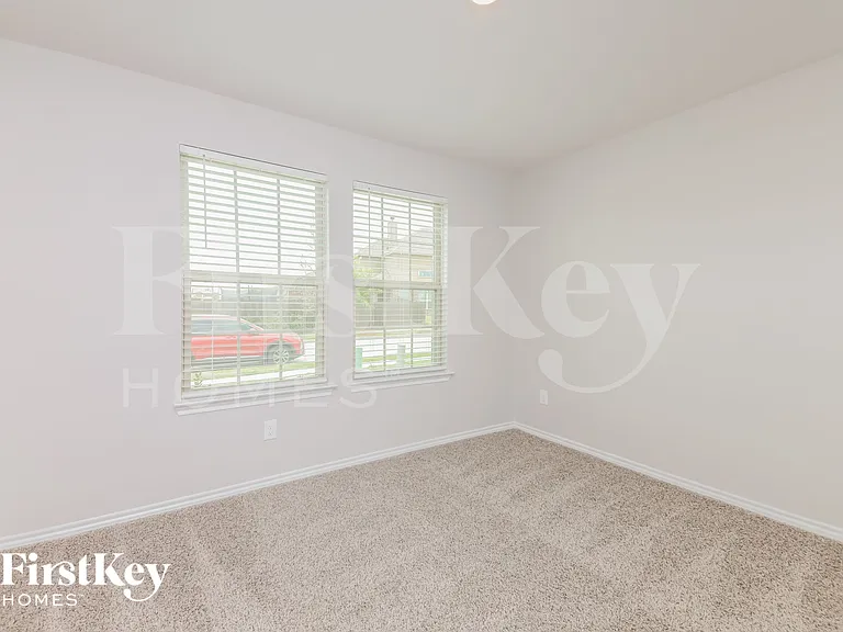 1608 River Oak Ln — Photo 13