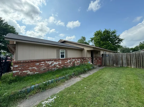 1912 Cypress Pl #B, Springdale, AR 72762