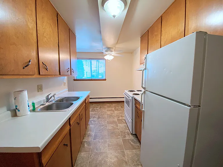 Davern Park Apartments — Photo 57