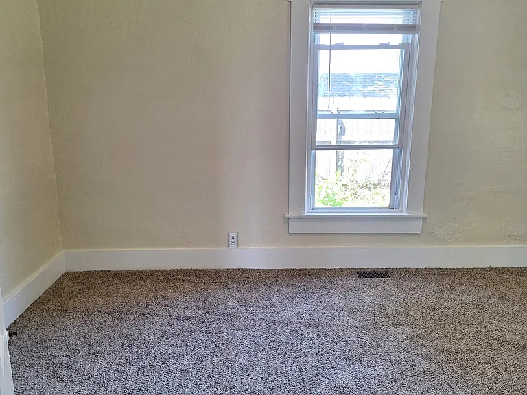 5325 Smithland Rd — Photo 13