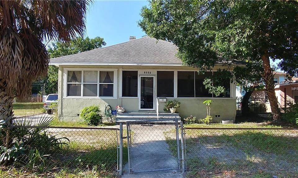 2nd image of 1944 12th Ave S