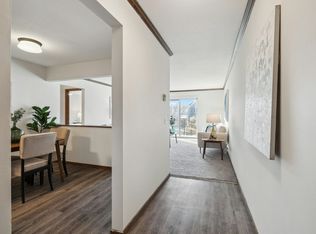Wayzata Lake Apartments, Wayzata, MN 55391