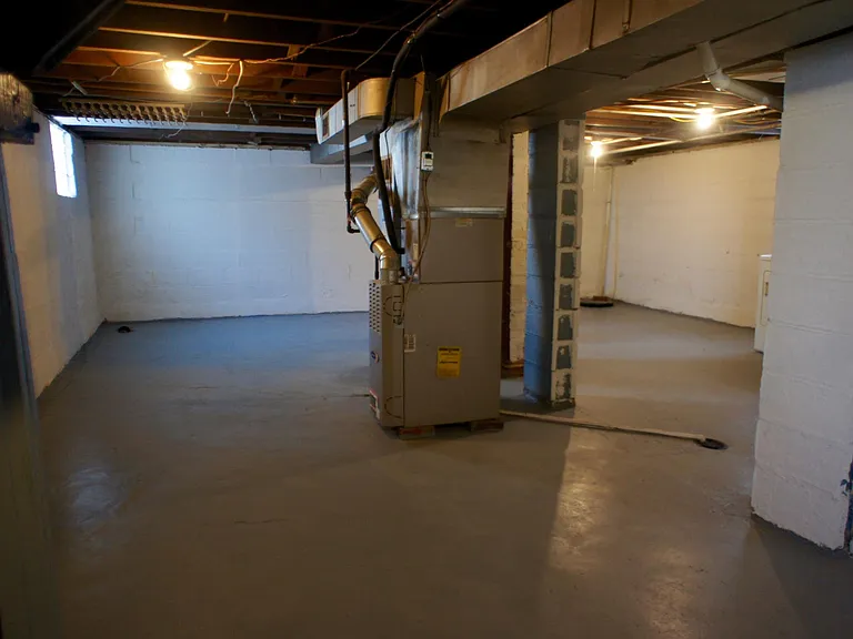 1226 N Emerson Ave — Photo 13