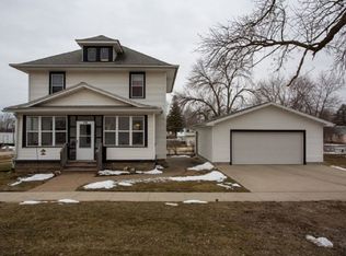 326 Sycamore St, Janesville, IA 50647