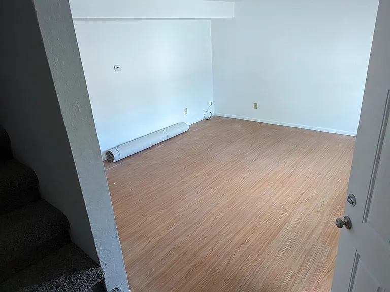528 Mockingbird St #A — Photo 9