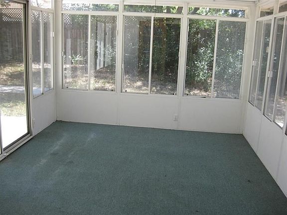 3rd image of 730 Beechwood Way