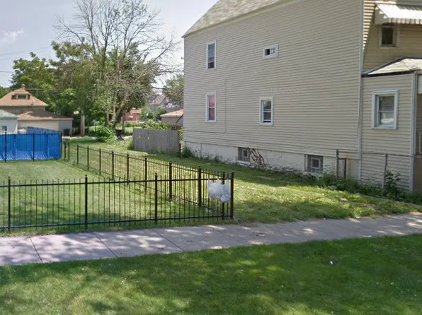 8647 S Colfax Ave, Chicago, IL 60617