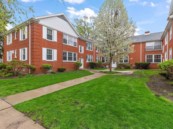 11041 S Artesian Ave #2S
