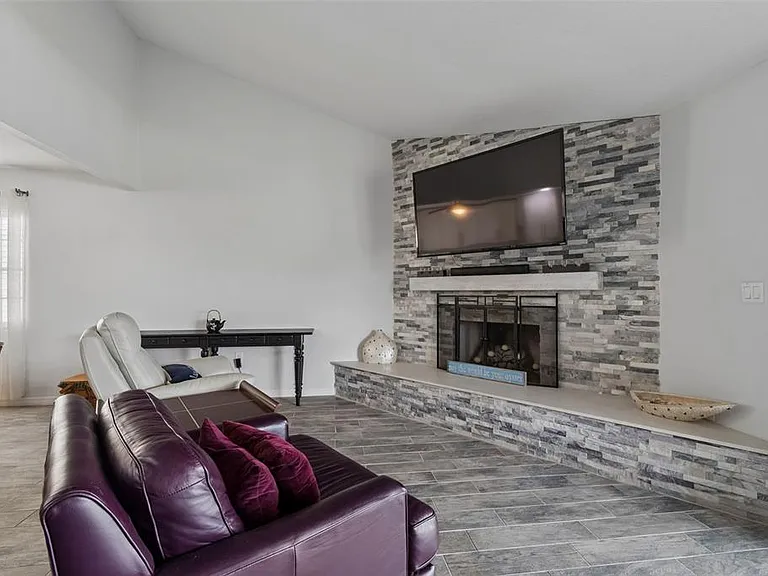 5440 Leahy Ln — Photo 13