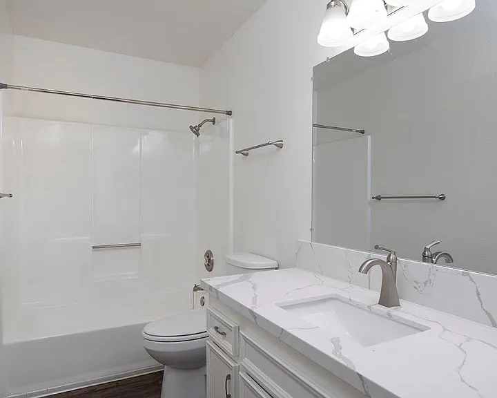 Fountain Estates Apartments — Photo 9