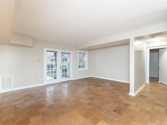 3rd image of 12 Millstone Rd