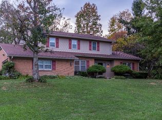 90 Wildwood Dr, Versailles, KY 40383
