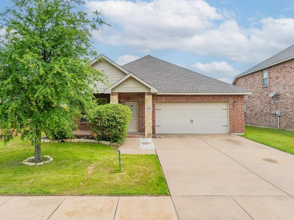 8817 Noontide Dr, Fort Worth, TX 76179