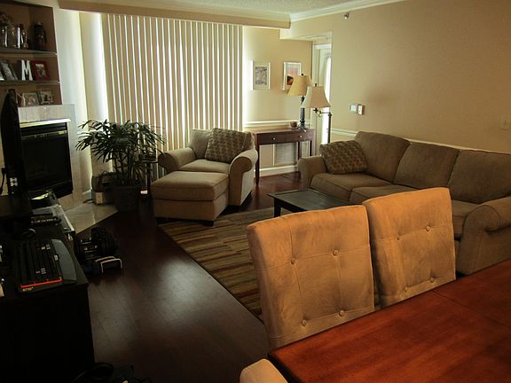 5th image of 1276 N Wayne St APT 402