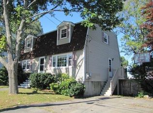 12 Jennifer Ln, Peabody, MA 01960
