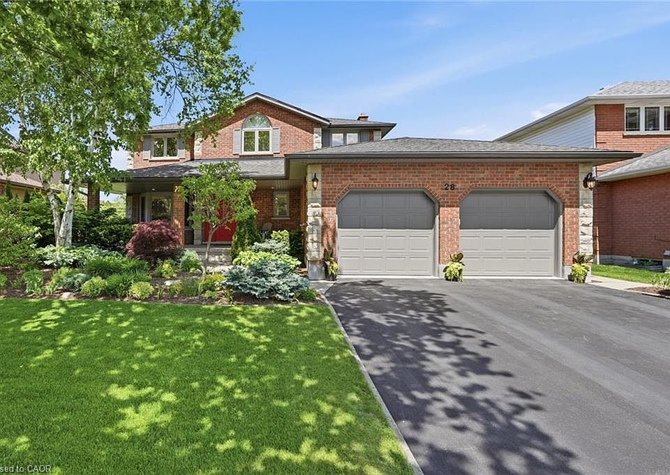 1st image of 28 Bathgate Dr