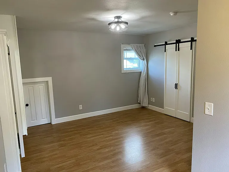 1204 SE 50th Ave — Photo 16