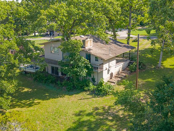 4th image of 25781 Fox Woods Circle