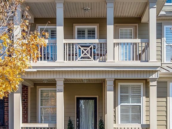2nd image of 212 Pennystone Cir