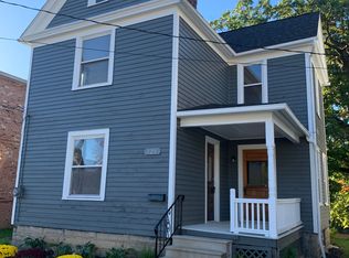 124 Riverside Ct, Elyria, OH 44035