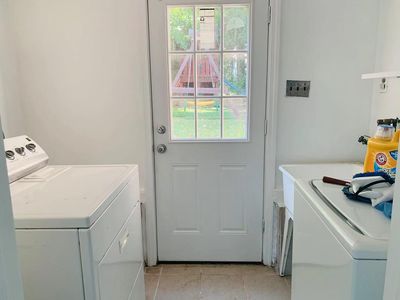 147 Garden St, Roslyn Heights, NY, 11577