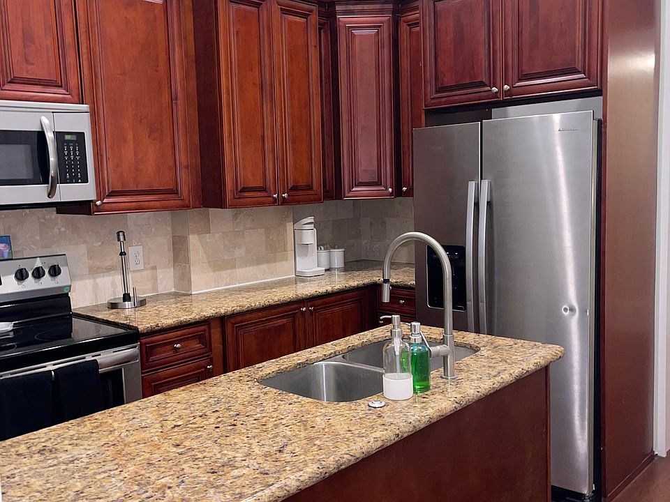 1st image of 3218 Dryades St