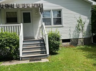 25 Chapman Lake Rd, Scott Township, PA 18447
