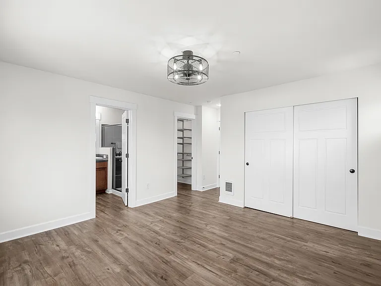 1382 Chelsea Walk NE — Photo 21